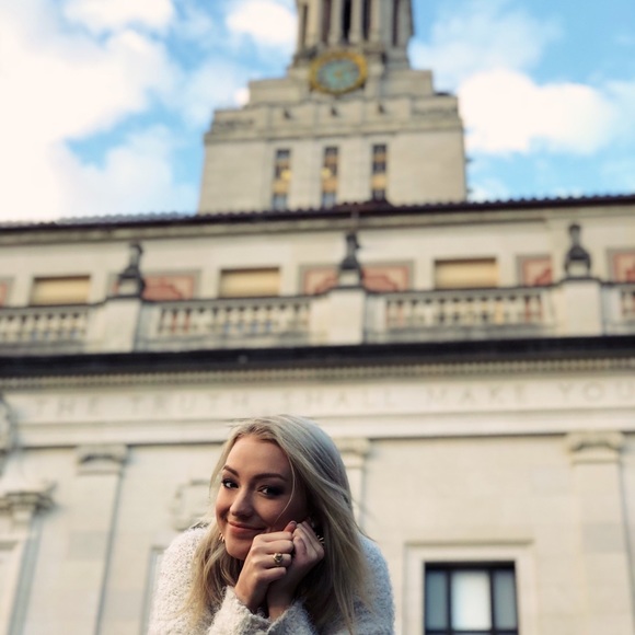 Meet your Posher, Taylor - Picture 6 of 7